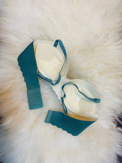 Truekind® Imported Seamless Floral Pattern Padded Bra – Teal Green Edition 🎁