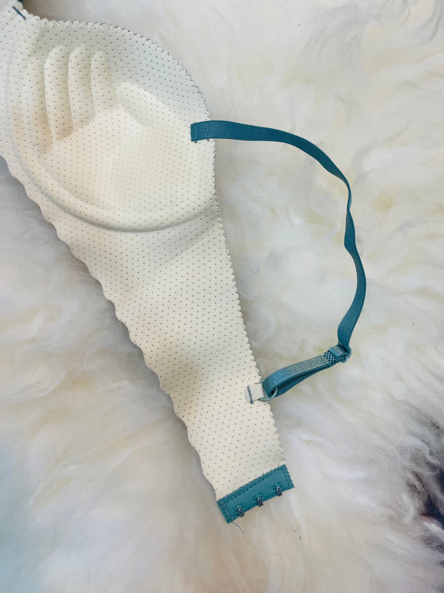 Truekind® Imported Seamless Floral Pattern Padded Bra – Teal Green Edition 🎁