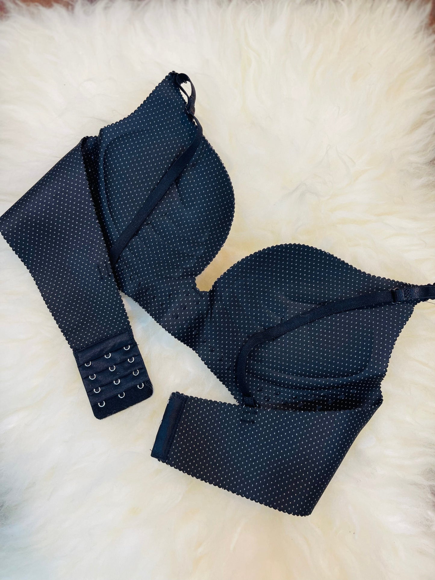 Truekind® Imported Seamless Padded Push-up Bra - Black Edition 🎁