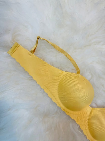 Truekind® Imported Seamless Floral Pattern Padded Bra – Yellow Edition 🎁