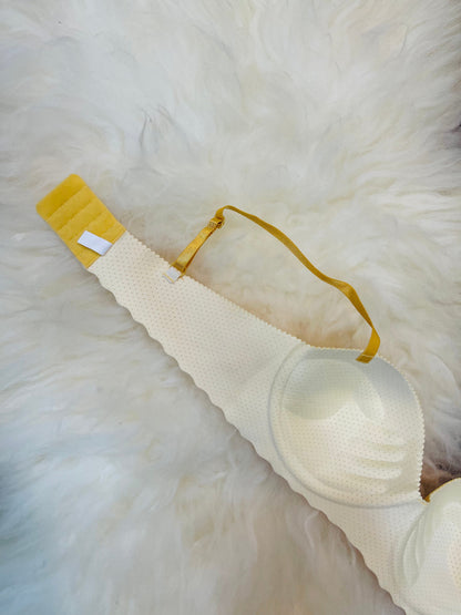 Truekind® Imported Seamless Floral Pattern Padded Bra – Yellow Edition 🎁