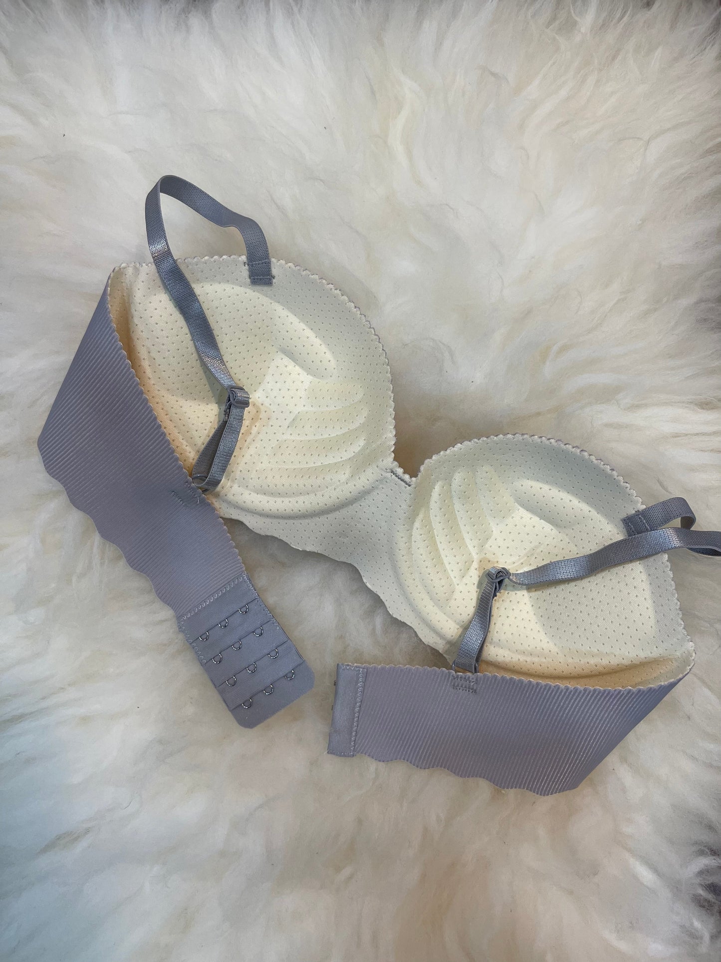 Truekind® Imported Seamless Floral Pattern Padded Bra – Gray Edition 🎁