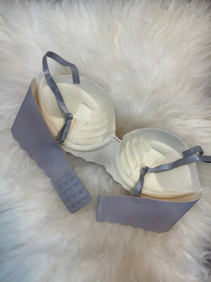 Truekind® Imported Seamless Floral Pattern Padded Bra – Gray Edition 🎁