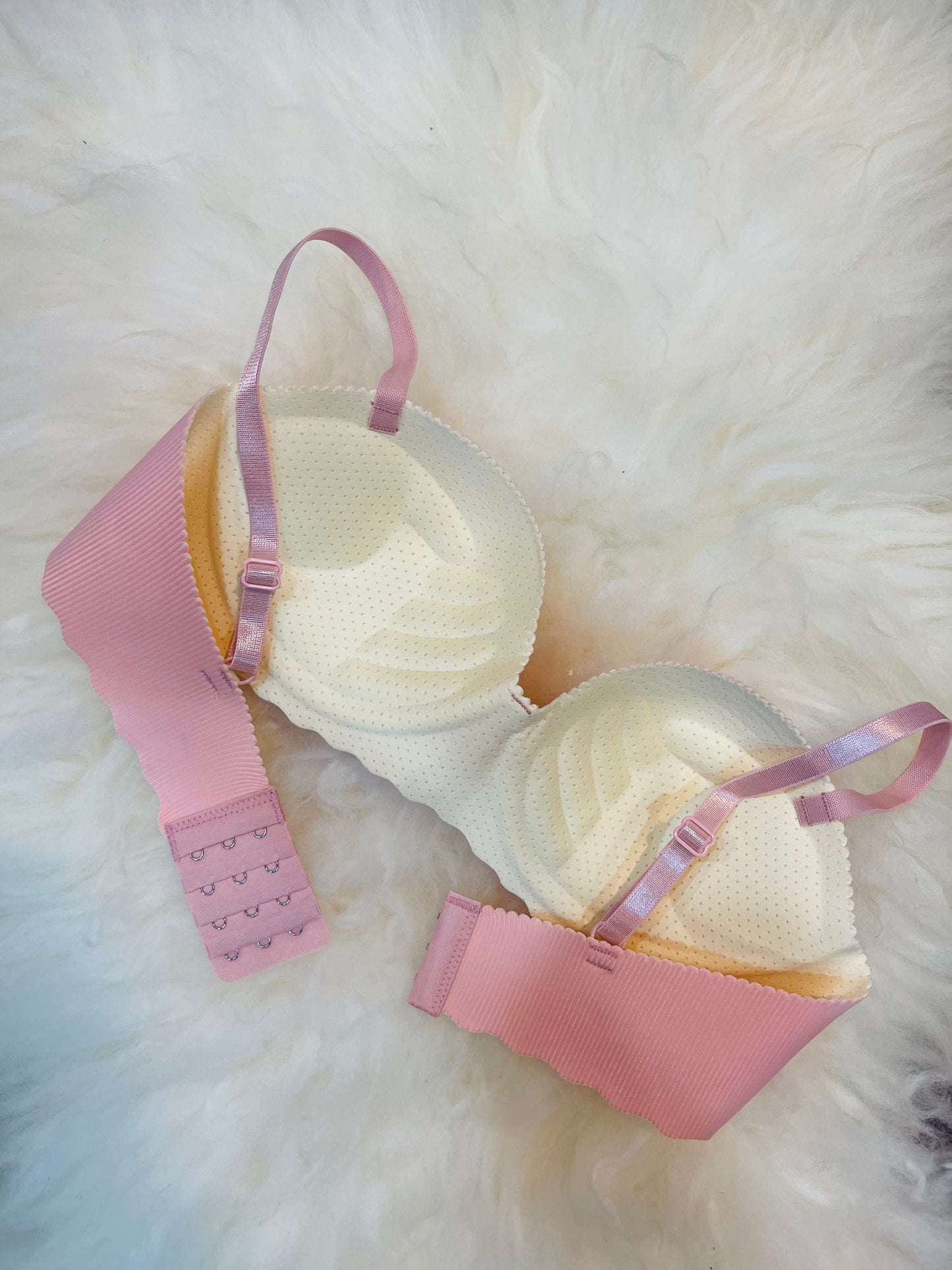 Truekind® Imported Seamless Floral Pattern Padded Bra – Pink Edition 🎁