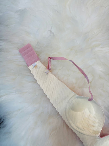 Truekind® Imported Seamless Floral Pattern Padded Bra – Pink Edition 🎁